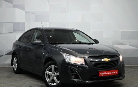 Chevrolet Cruze II, 2013 год, 950 000 рублей, 3 фотография