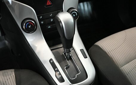 Chevrolet Cruze II, 2013 год, 950 000 рублей, 16 фотография