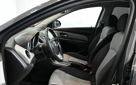 Chevrolet Cruze II, 2013 год, 950 000 рублей, 9 фотография