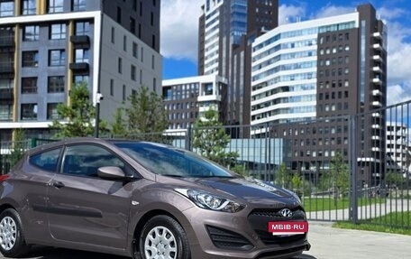 Hyundai i30 II рестайлинг, 2014 год, 885 000 рублей, 2 фотография