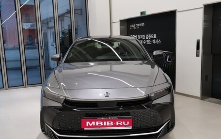 Toyota Crown, 2023 год, 4 880 000 рублей, 3 фотография