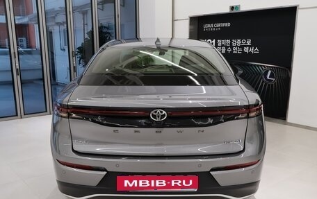 Toyota Crown, 2023 год, 4 880 000 рублей, 5 фотография