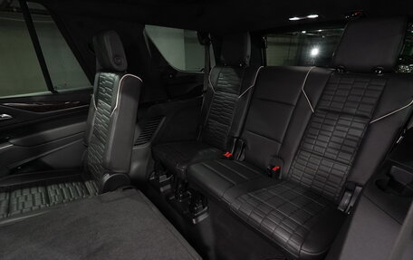 Cadillac Escalade V, 2021 год, 11 000 000 рублей, 15 фотография