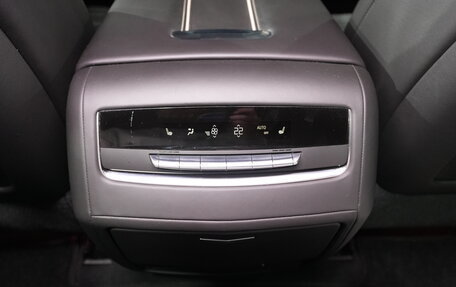 Cadillac Escalade V, 2021 год, 11 000 000 рублей, 18 фотография