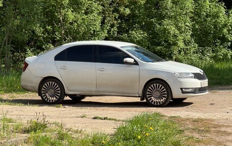 Skoda Rapid I, 2018 год, 900 000 рублей, 6 фотография