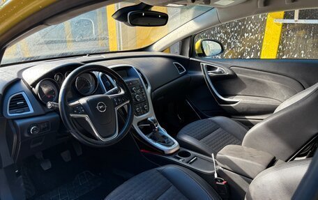 Opel Astra J, 2011 год, 650 000 рублей, 10 фотография