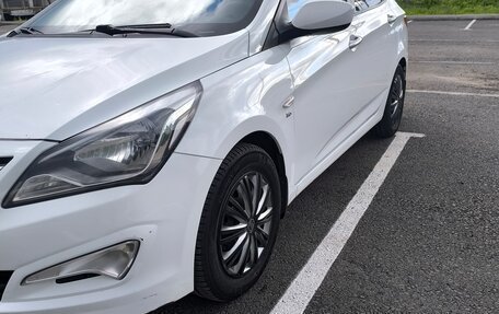 Hyundai Solaris II рестайлинг, 2014 год, 730 000 рублей, 2 фотография
