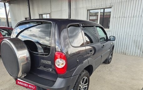 Chevrolet Niva I рестайлинг, 2017 год, 850 000 рублей, 4 фотография