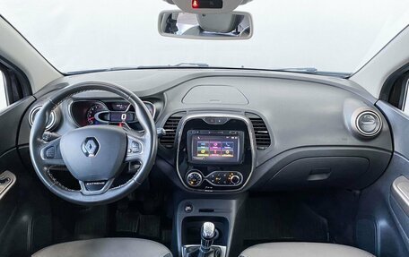 Renault Kaptur I рестайлинг, 2018 год, 1 299 000 рублей, 16 фотография