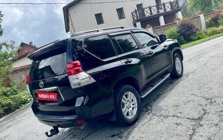 Toyota Land Cruiser Prado 150 рестайлинг 2, 2011 год, 1 975 000 рублей, 3 фотография