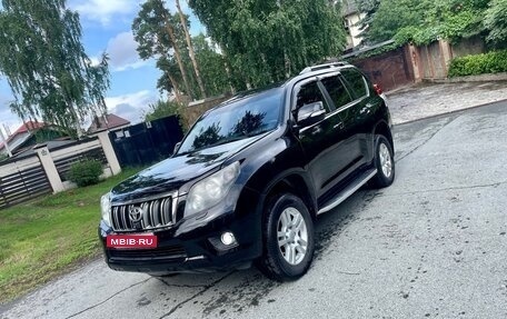 Toyota Land Cruiser Prado 150 рестайлинг 2, 2011 год, 1 975 000 рублей, 2 фотография