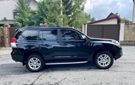 Toyota Land Cruiser Prado 150 рестайлинг 2, 2011 год, 1 975 000 рублей, 7 фотография