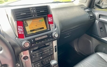 Toyota Land Cruiser Prado 150 рестайлинг 2, 2011 год, 1 975 000 рублей, 10 фотография