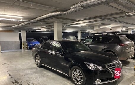 Toyota Crown Majesta, 2016 год, 2 700 000 рублей, 2 фотография