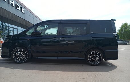 Toyota Voxy III, 2018 год, 2 700 000 рублей, 27 фотография