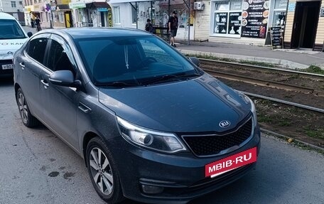 KIA Rio III рестайлинг, 2015 год, 850 000 рублей, 3 фотография