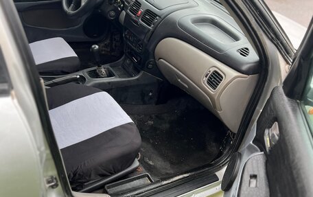 Nissan Almera, 2002 год, 175 000 рублей, 6 фотография