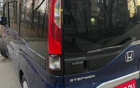 Honda Stepwgn IV, 2016 год, 1 750 000 рублей, 11 фотография