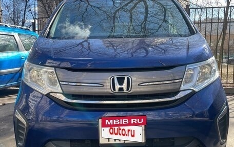 Honda Stepwgn IV, 2016 год, 1 750 000 рублей, 3 фотография