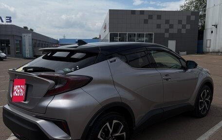 Toyota C-HR I рестайлинг, 2017 год, 2 150 000 рублей, 10 фотография