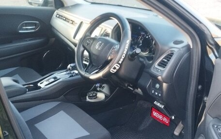 Honda Vezel, 2014 год, 1 400 000 рублей, 18 фотография