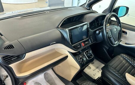 Toyota Noah III, 2014 год, 2 149 900 рублей, 13 фотография