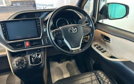 Toyota Noah III, 2014 год, 2 149 900 рублей, 15 фотография
