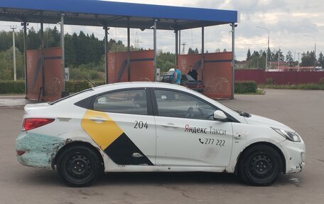 Hyundai Solaris II рестайлинг, 2013 год, 430 000 рублей, 7 фотография