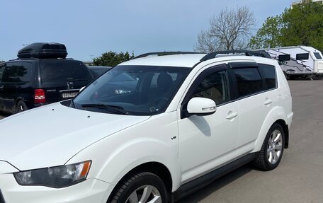 Mitsubishi Outlander III рестайлинг 3, 2012 год, 1 350 000 рублей, 2 фотография