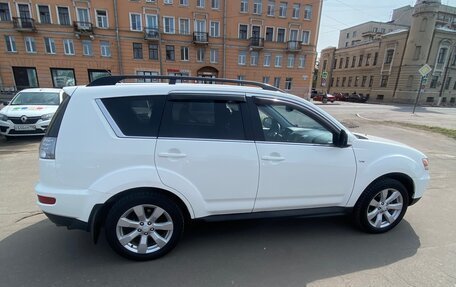 Mitsubishi Outlander III рестайлинг 3, 2012 год, 1 350 000 рублей, 4 фотография
