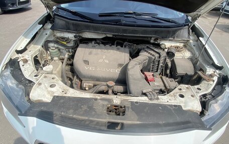 Mitsubishi Outlander III рестайлинг 3, 2012 год, 1 350 000 рублей, 9 фотография
