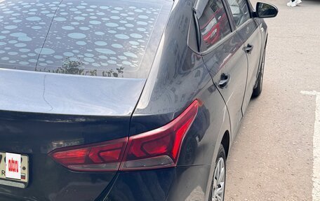 Hyundai Solaris II рестайлинг, 2018 год, 790 000 рублей, 4 фотография