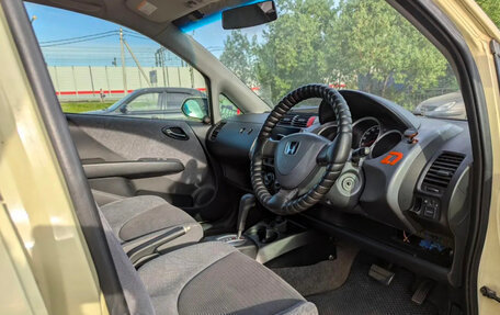 Honda Fit III, 2002 год, 430 000 рублей, 8 фотография
