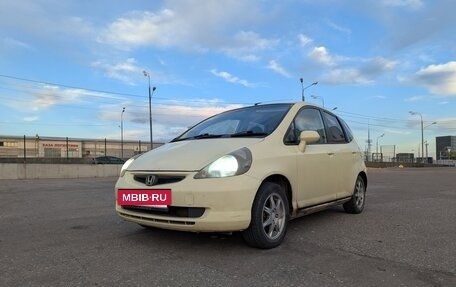 Honda Fit III, 2002 год, 430 000 рублей, 2 фотография