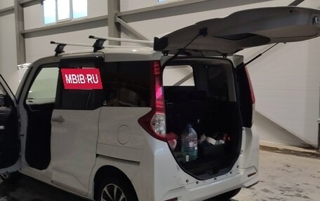 Toyota Roomy I, 2017 год, 1 080 000 рублей, 28 фотография
