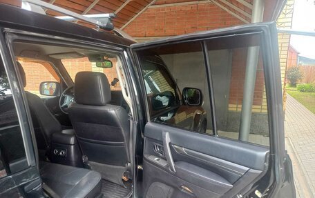 Mitsubishi Pajero IV, 2010 год, 2 100 000 рублей, 5 фотография