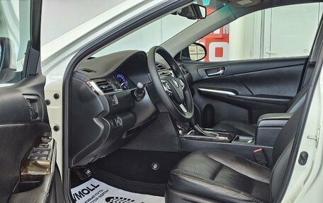 Toyota Camry, 2016 год, 2 180 000 рублей, 12 фотография