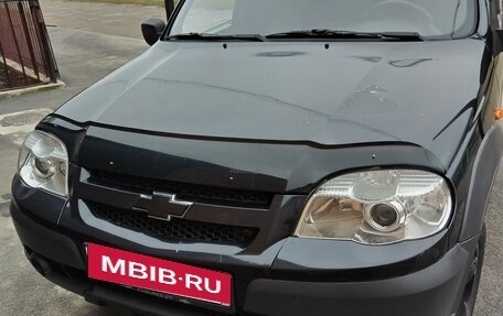 Chevrolet Niva I рестайлинг, 2010 год, 500 000 рублей, 3 фотография