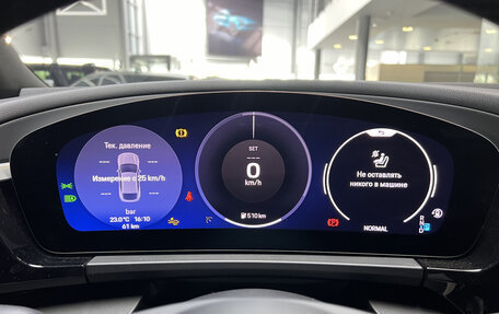 Porsche Macan, 2024 год, 17 490 000 рублей, 16 фотография