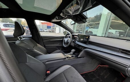 Toyota Camry, 2025 год, 4 200 000 рублей, 9 фотография