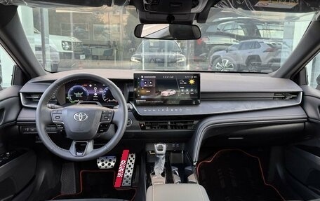 Toyota Camry, 2025 год, 4 200 000 рублей, 11 фотография