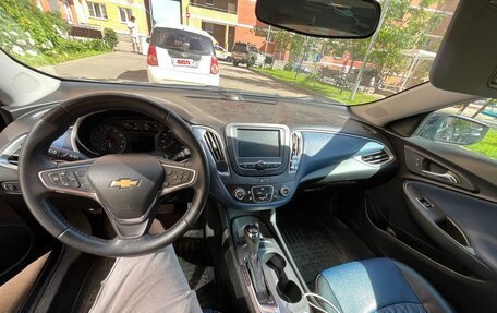 Chevrolet Malibu IX, 2017 год, 1 050 000 рублей, 5 фотография