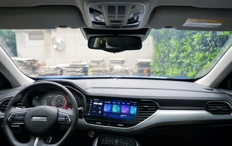 Haval F7x I, 2021 год, 1 370 000 рублей, 9 фотография