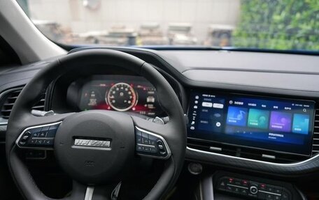 Haval F7x I, 2021 год, 1 370 000 рублей, 10 фотография