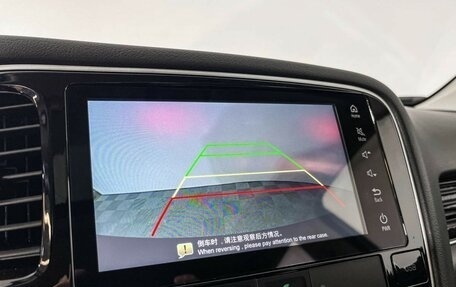 Mitsubishi Outlander III рестайлинг 3, 2022 год, 2 497 000 рублей, 17 фотография