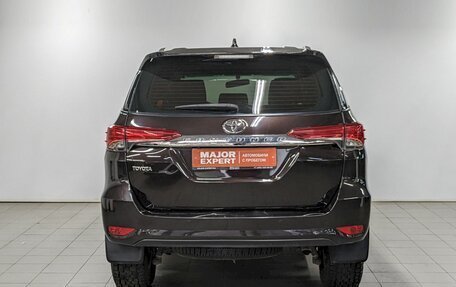 Toyota Fortuner II, 2019 год, 3 350 000 рублей, 6 фотография