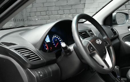 Hyundai Solaris II рестайлинг, 2015 год, 1 090 000 рублей, 15 фотография