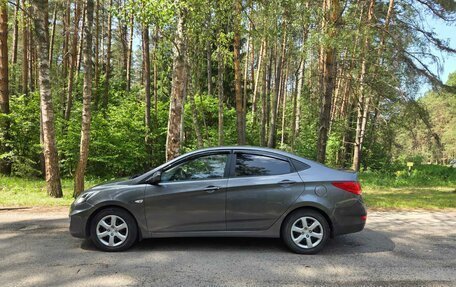 Hyundai Solaris II рестайлинг, 2011 год, 770 000 рублей, 15 фотография