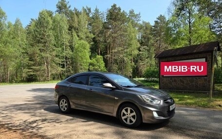 Hyundai Solaris II рестайлинг, 2011 год, 770 000 рублей, 16 фотография