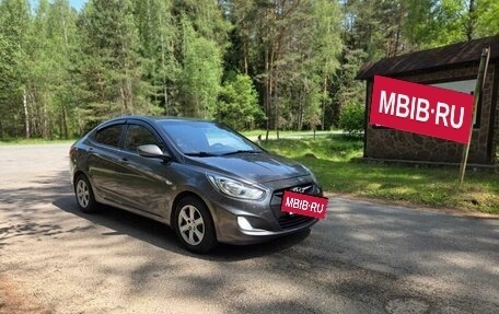 Hyundai Solaris II рестайлинг, 2011 год, 770 000 рублей, 7 фотография